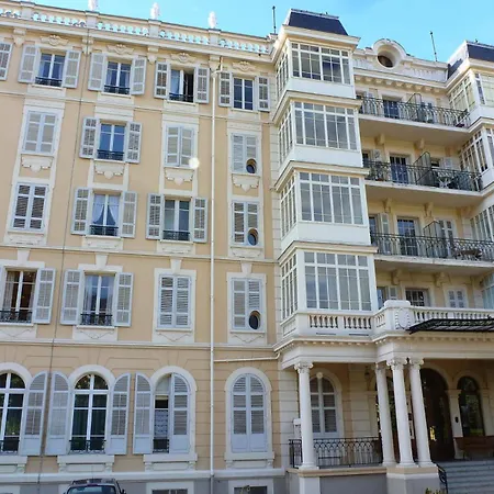 Apartment Le Splendide - Dans Ancien Palace A Proximite Des Thermes Chevalley, Magnifique Vue Sur Et Lac, Au Calme ! Mae-7614